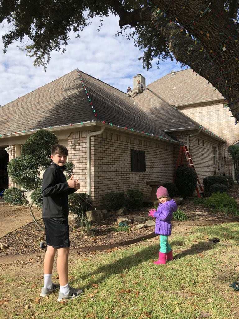 One Family’s Christmas Lights up Flower Mound