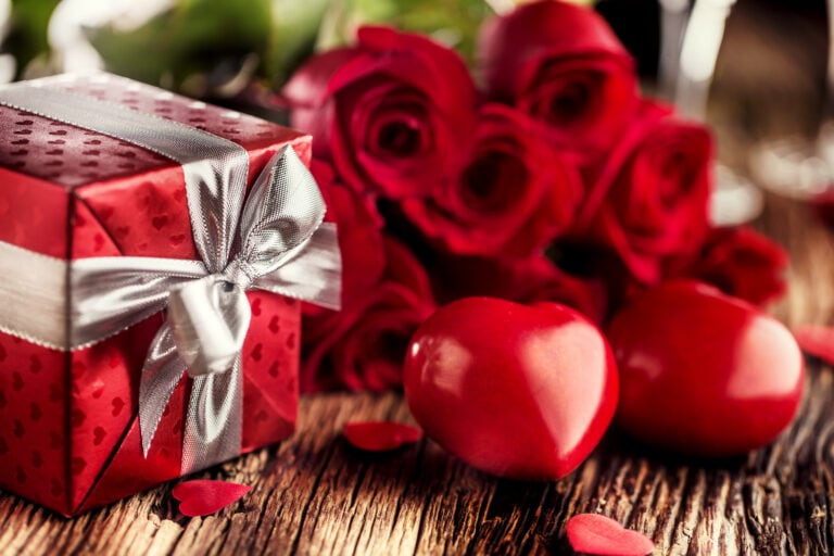 10 Hot Gifts for Your Valentine